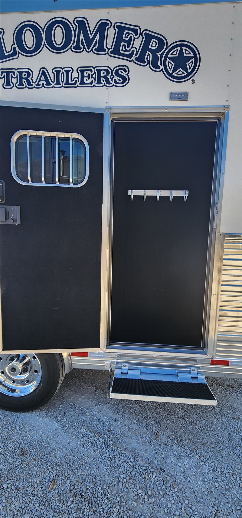 Trailer Photo 7