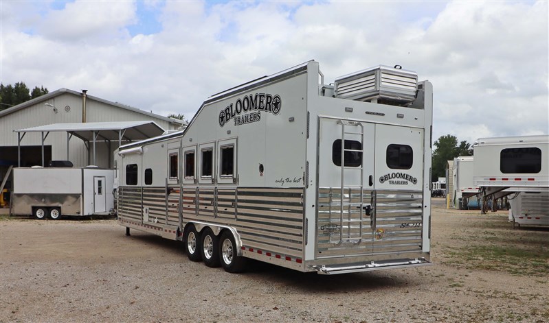 Trailer Photo 3