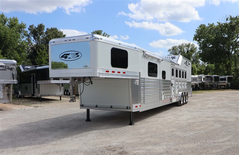 Trailer Photo 2