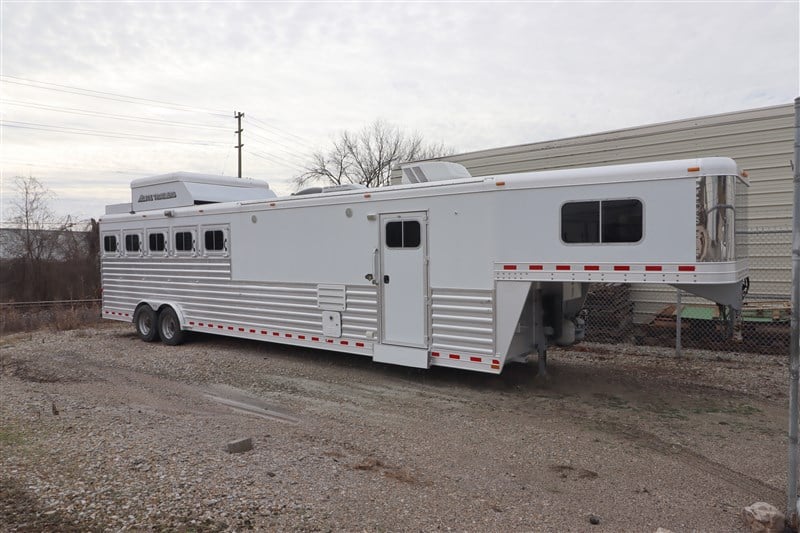 Trailer Photo 1
