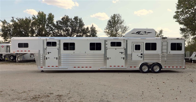 Trailer Photo 1