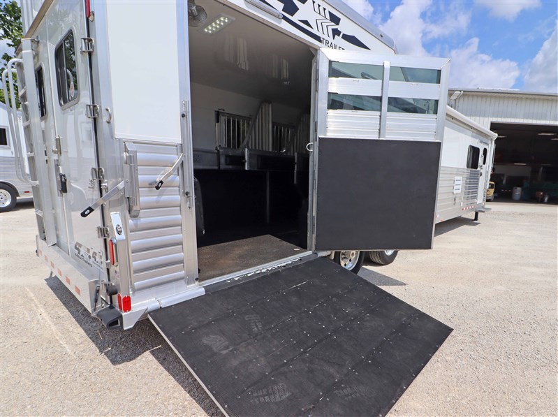 Trailer Photo 10