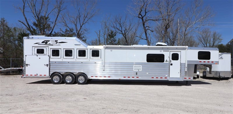 Trailer Photo 1