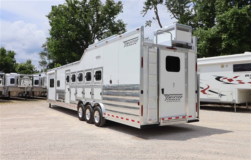 Trailer Photo 3