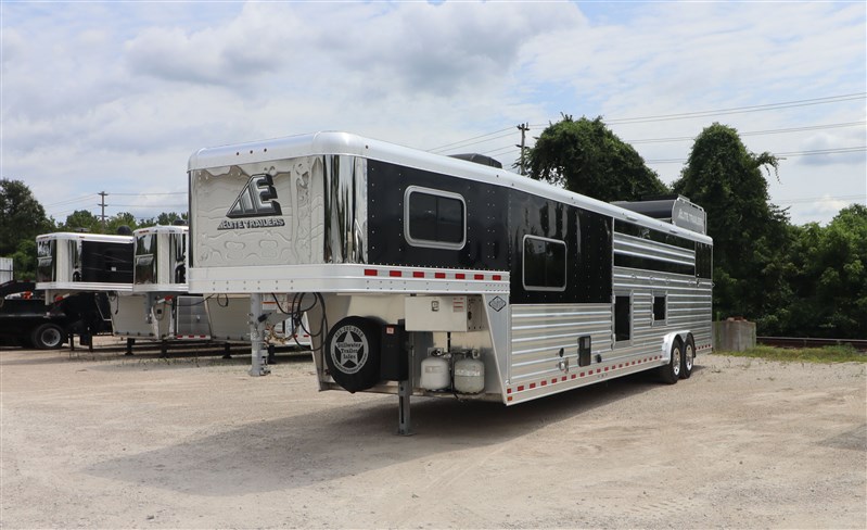Trailer Photo 7