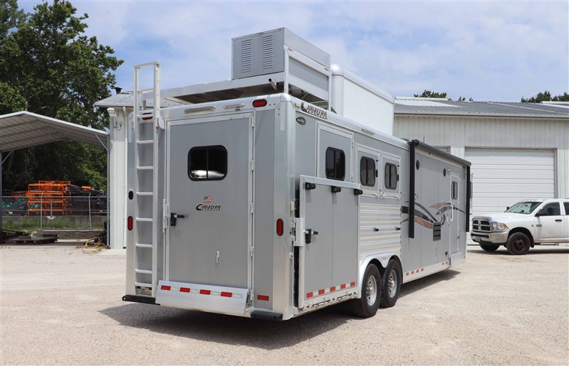 Trailer Photo 2