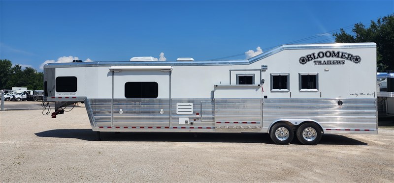 2023 Bloomer 3H 16' Outlaw LQ, Reverse Load, Ramp, Gen.