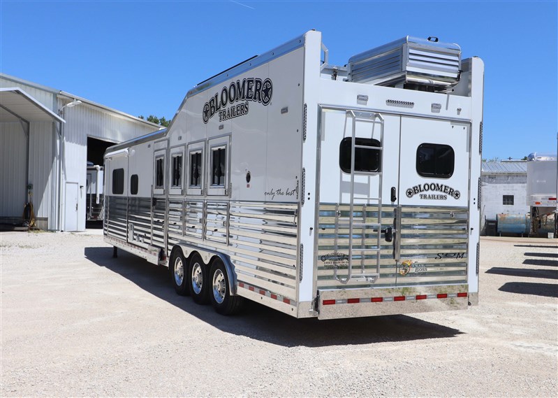 Trailer Photo 8