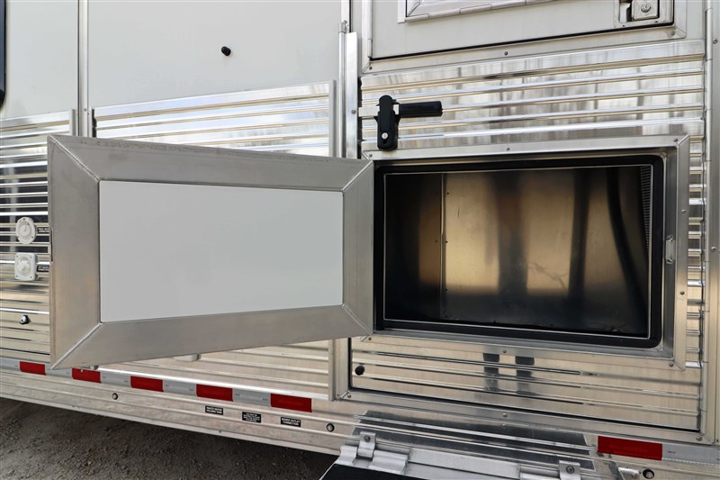 Trailer Photo 11