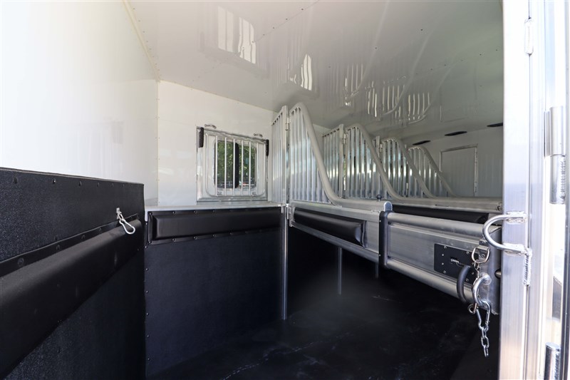 Trailer Photo 14