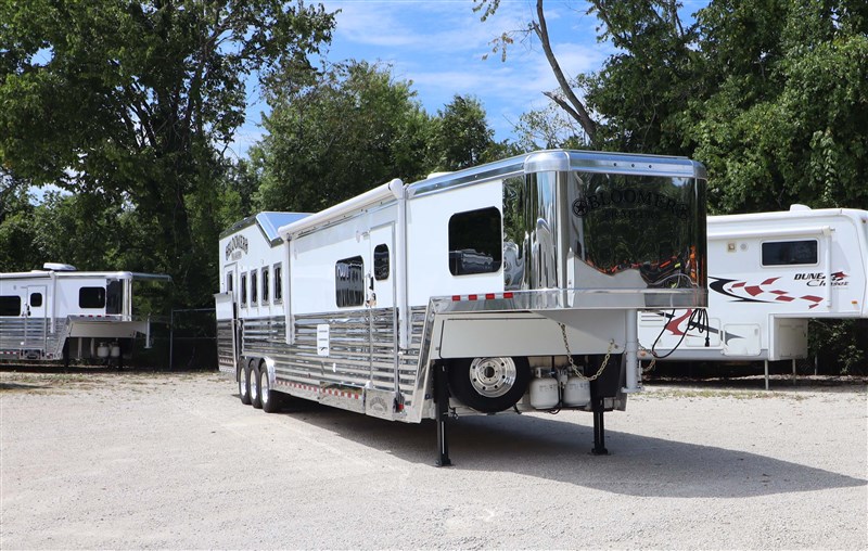 Trailer Photo 7