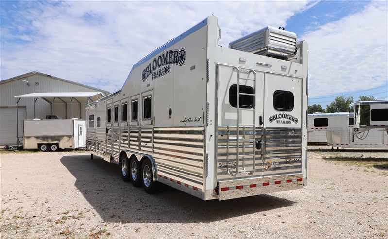 Trailer Photo 3
