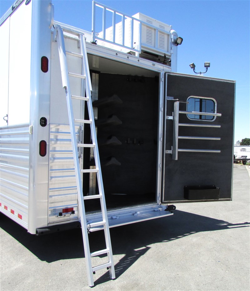 Trailer Photo 6