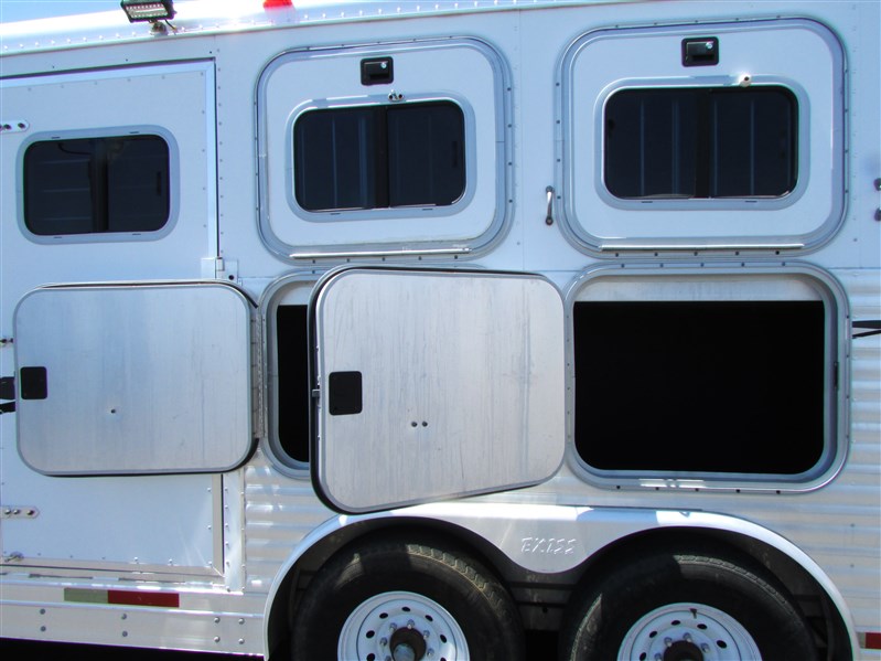 Trailer Photo 10