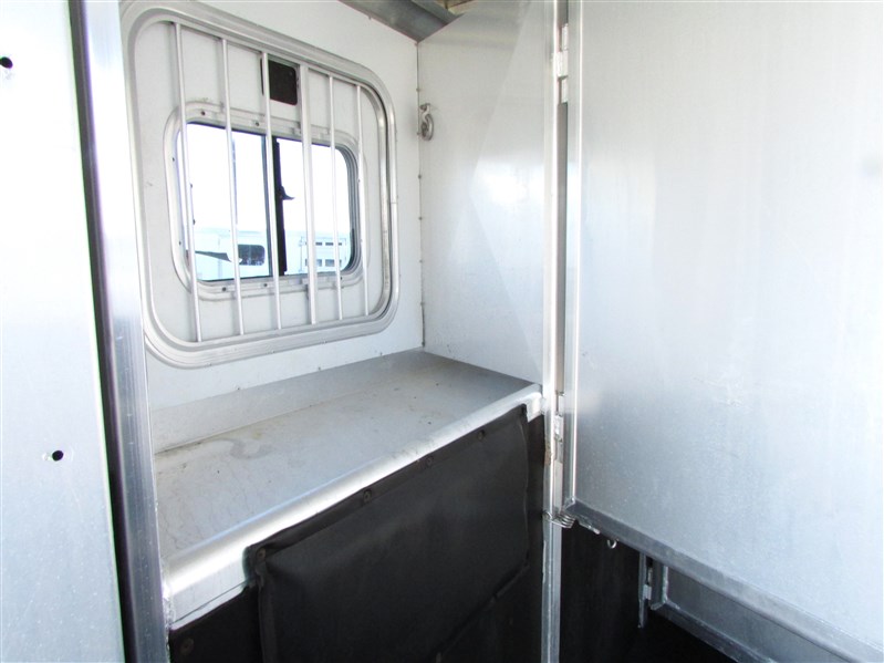 Trailer Photo 16