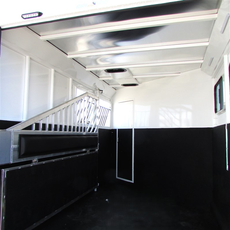 Trailer Photo 9
