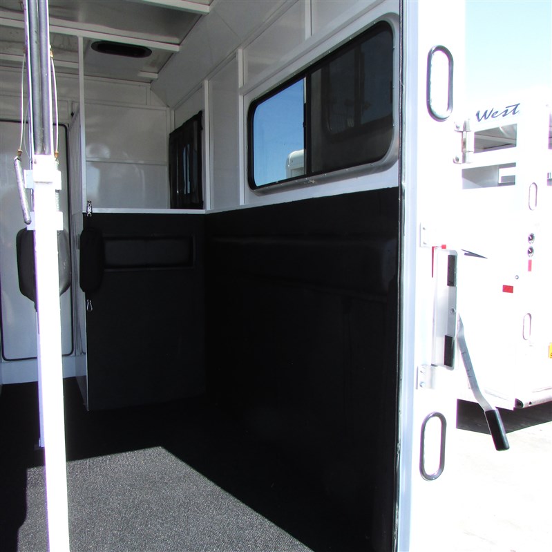 Trailer Photo 7