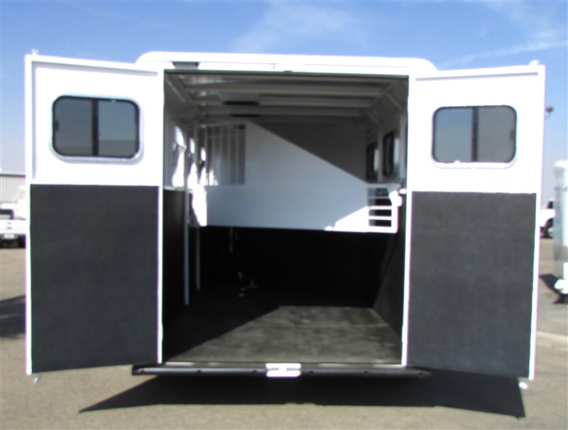 Trailer Photo 6