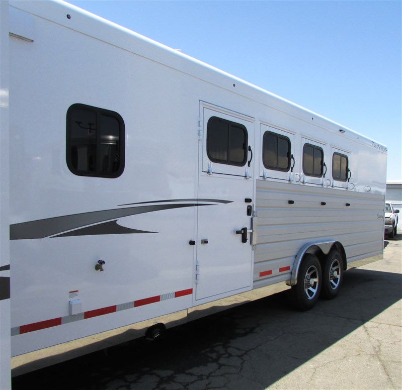 Trailer Photo 4
