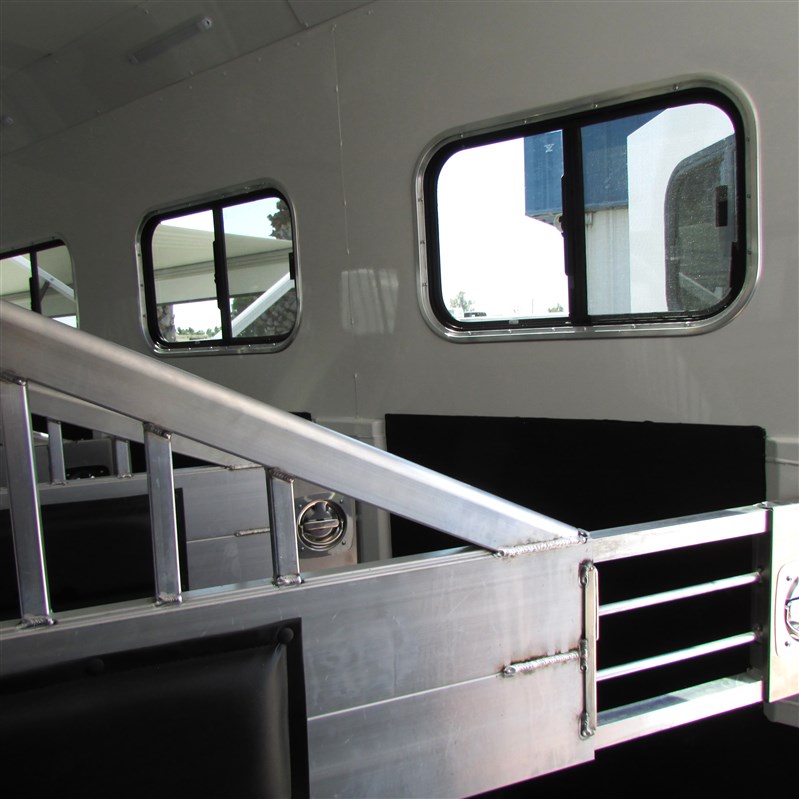 Trailer Photo 10
