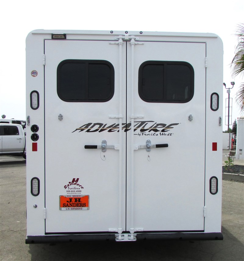 Trailer Photo 12