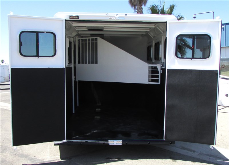 Trailer Photo 5