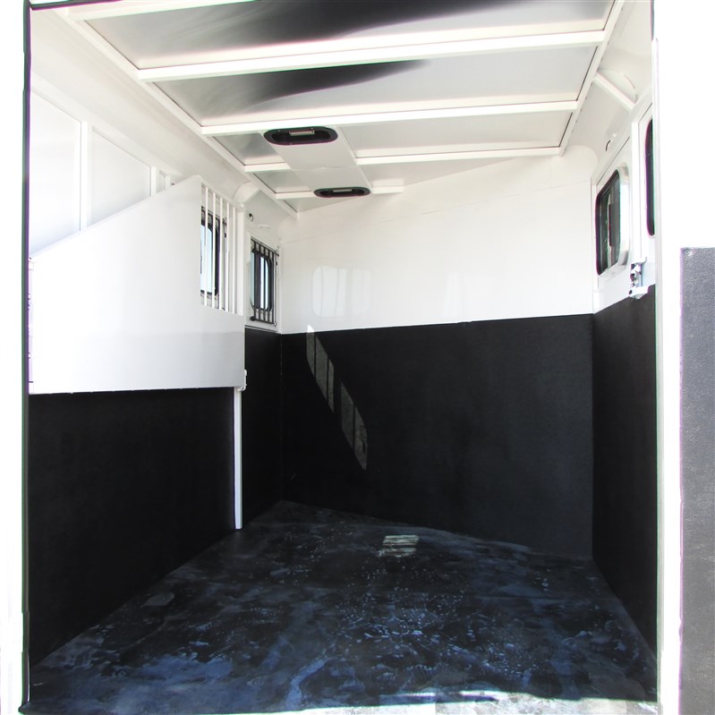 Trailer Photo 13
