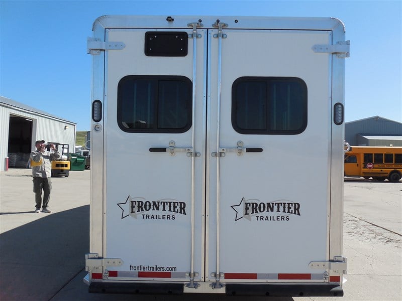 2024 Frontier strider 3 horse-7' wide- gn