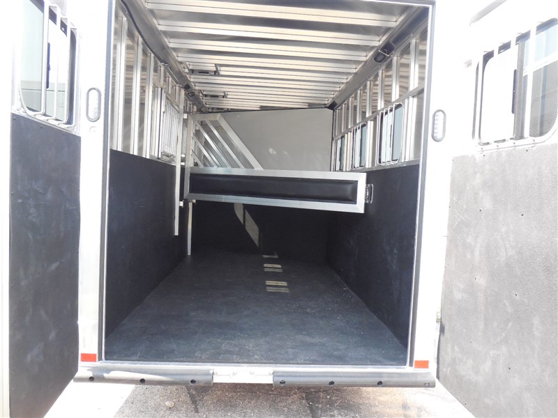 Trailer Photo 6