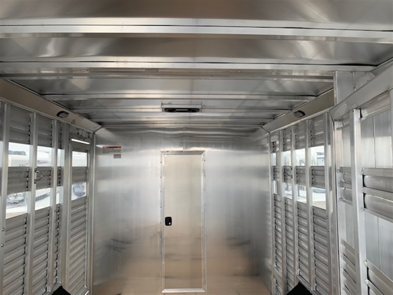 Trailer Photo 26