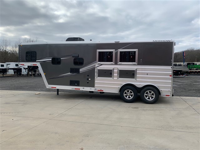2021 Merhow Renegade 2 Horse Living Quarters Horse Trailer