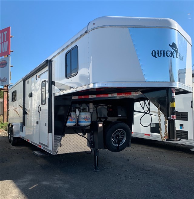 2021 Bison QUICKDRAW 3 HORSE TRAILER WITH LIVING QUARTERS
