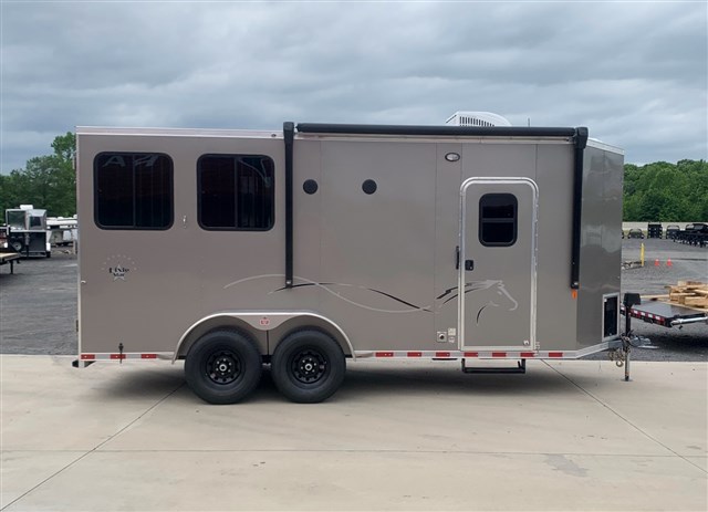 2022 Dixie Star 2 Horse Bumper Pull Living Quarters Trailer