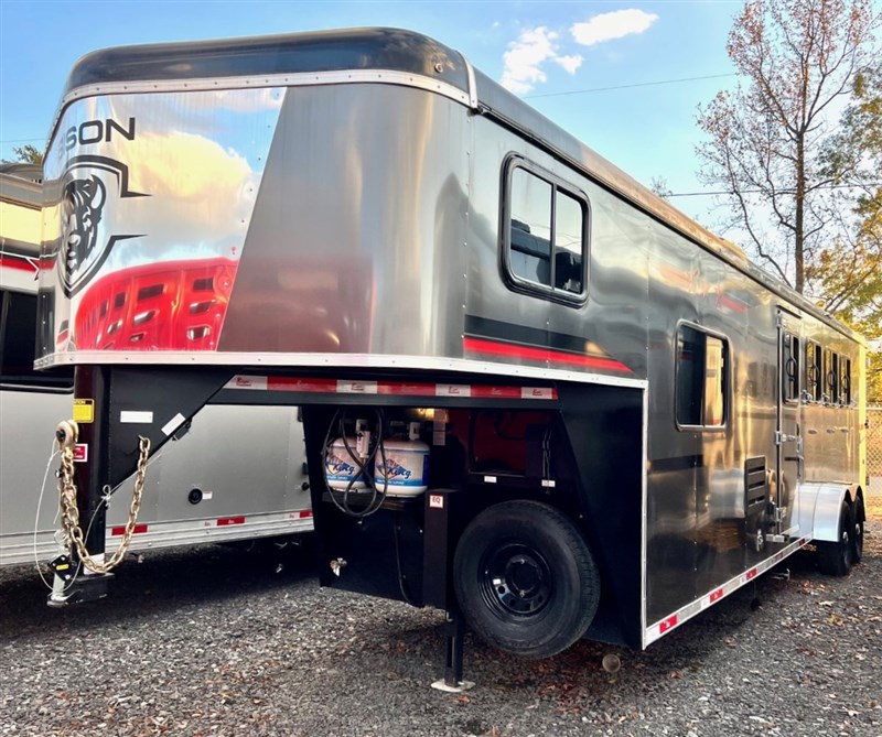 2023 Bison Ranger 7410 4 Horse Living Quarters Trailer