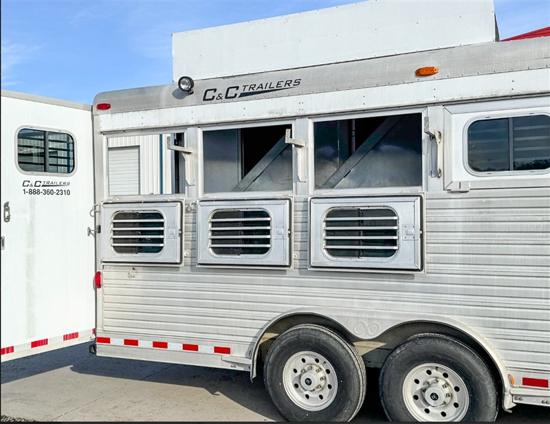 Trailer Photo 6