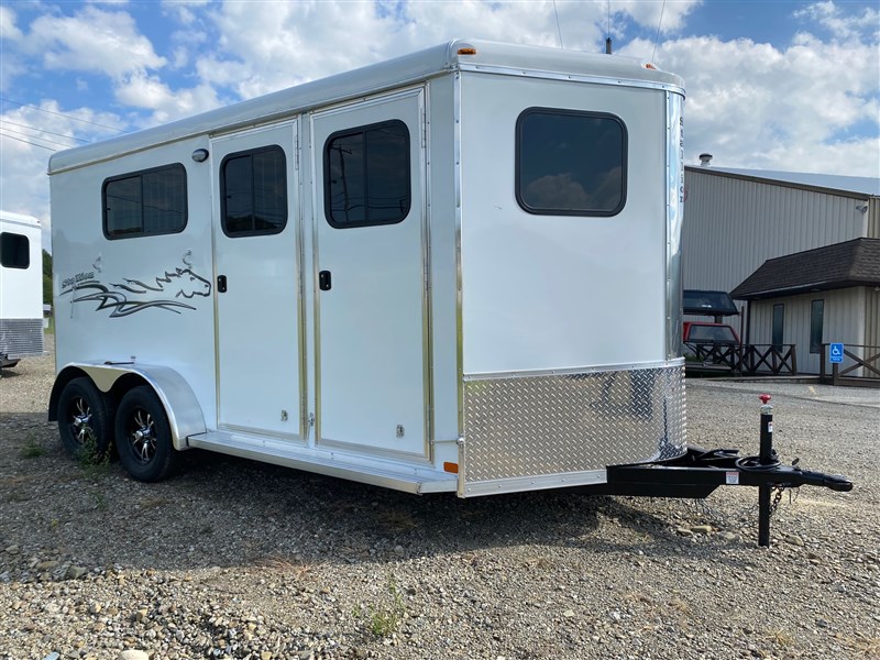 Used Homesteader Horse trailers for sale