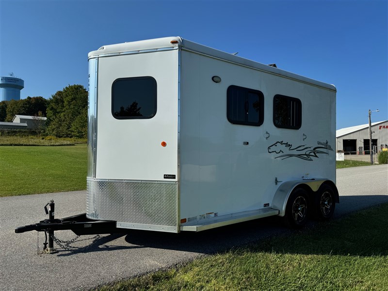 2024 Homesteader 2 horse slant load w double rear doors