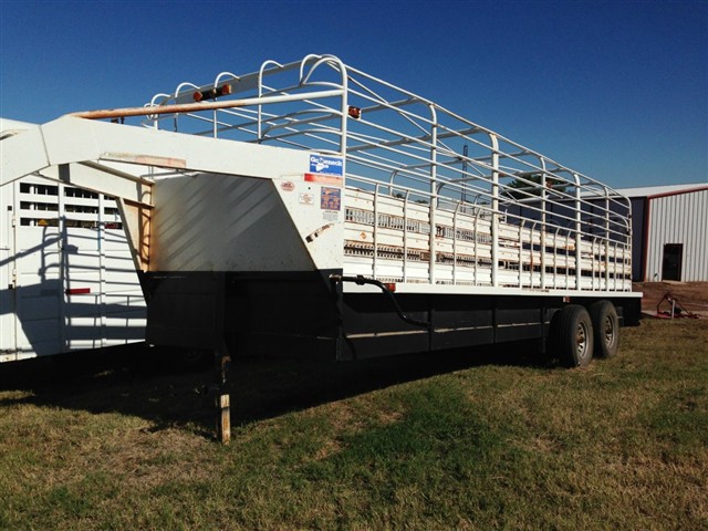 2000 Gooseneck 6'8"x24