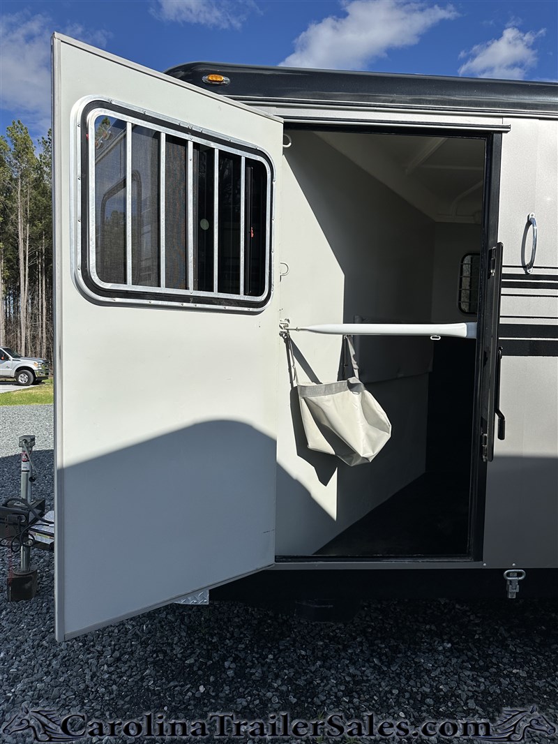 2019 Hawk 3 horse bumper pull trailer with rear ramp