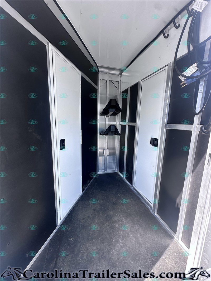 2023 Shadow 2h straight load 10.5' lq, slide, midtack