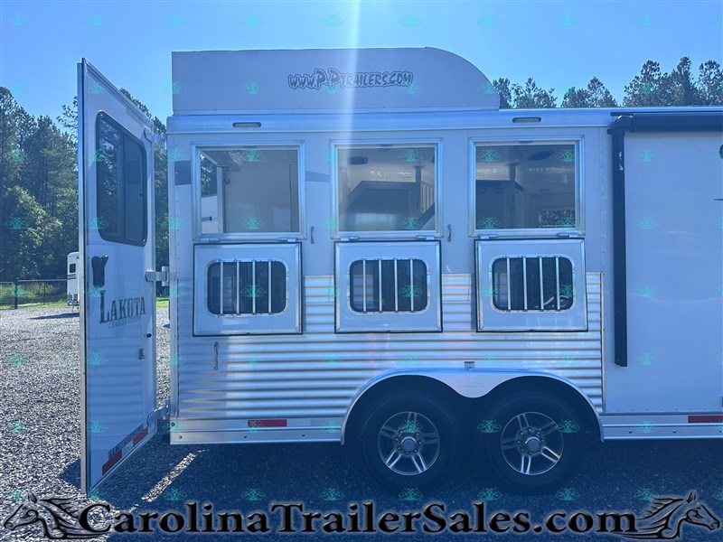 Trailer Photo 16