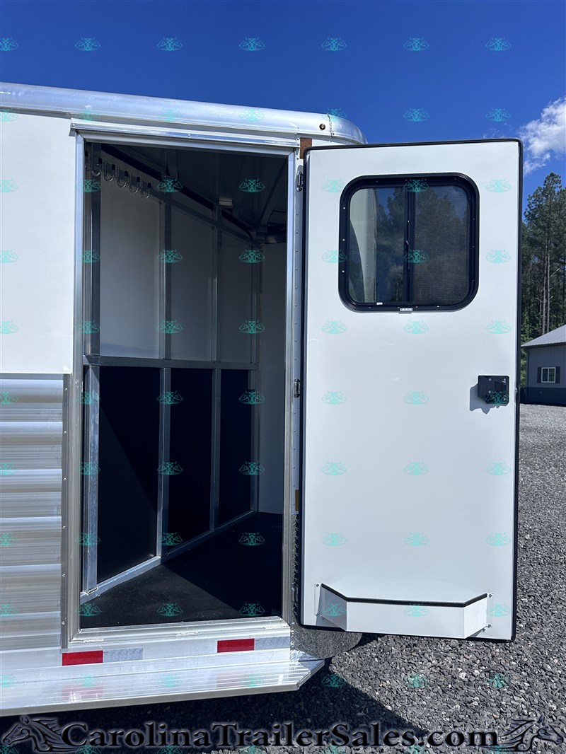Trailer Photo 17