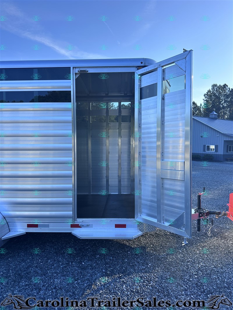 Trailer Photo 4