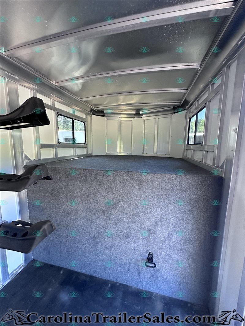 Trailer Photo 19