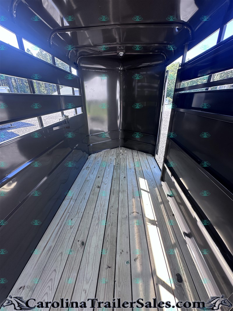 Trailer Photo 13