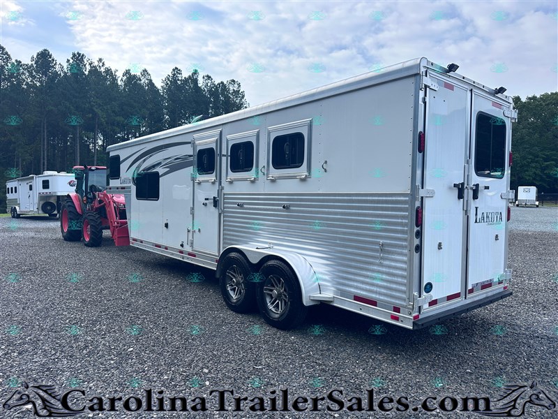 Trailer Photo 11