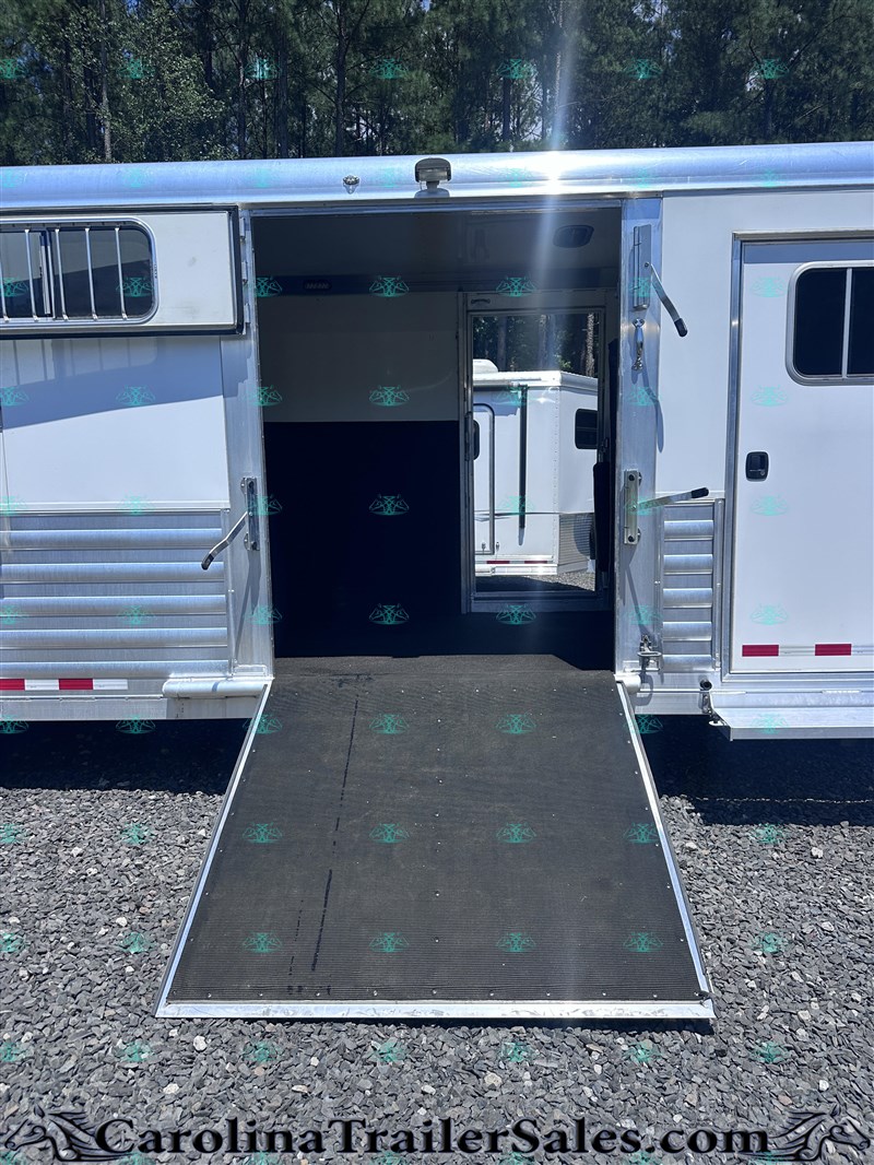 Trailer Photo 3