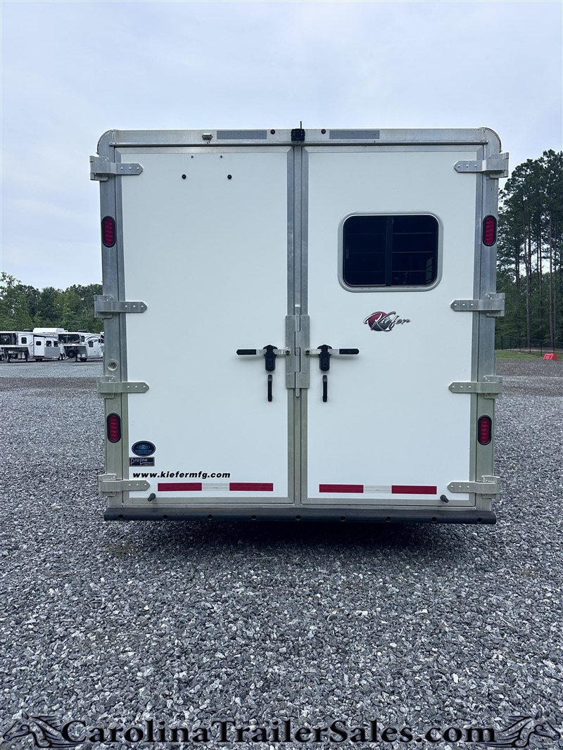 Trailer Photo 12