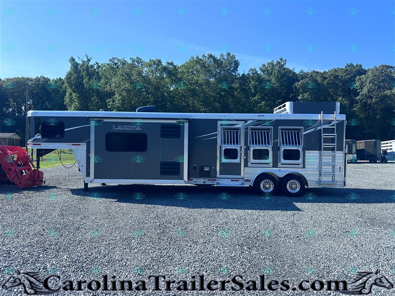 Trailer Photo 2