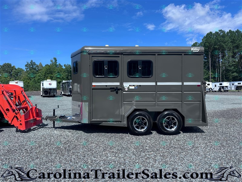 2027 Valley 2H 2820 | 7'6" Tall + Alum. Wheels + 2 Roof Vents